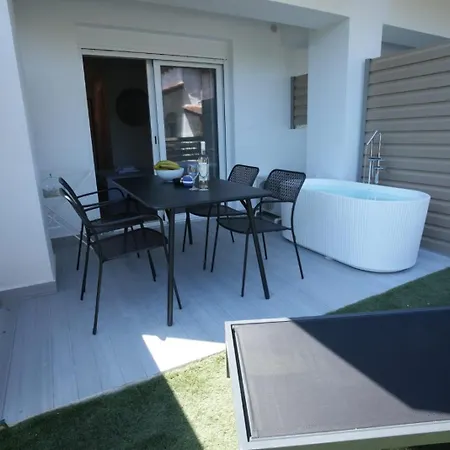 Marina By Paralia Living Apartman Nikíti
